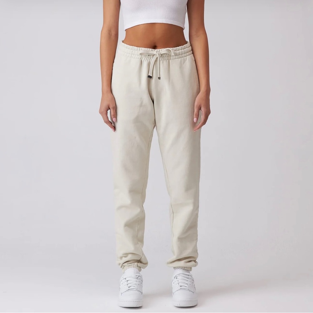 NWOT TALENTLESS WOMENS HEAVYWEIGHT SWEATPANTS IN BONE